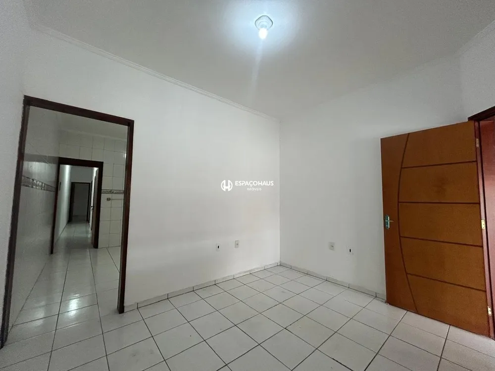 Casa, 3 quartos, 102 m² - Foto 2