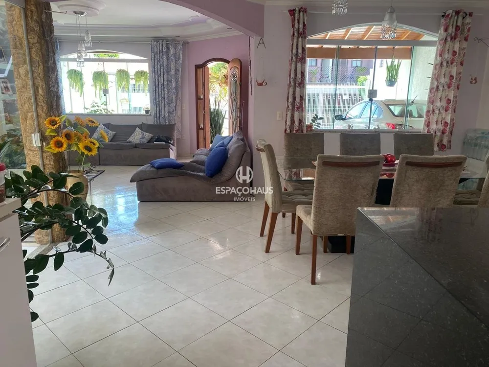 Casa, 3 quartos, 206 m² - Foto 9