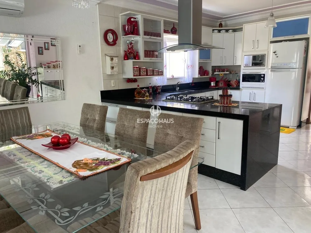 Casa, 3 quartos, 206 m² - Foto 5