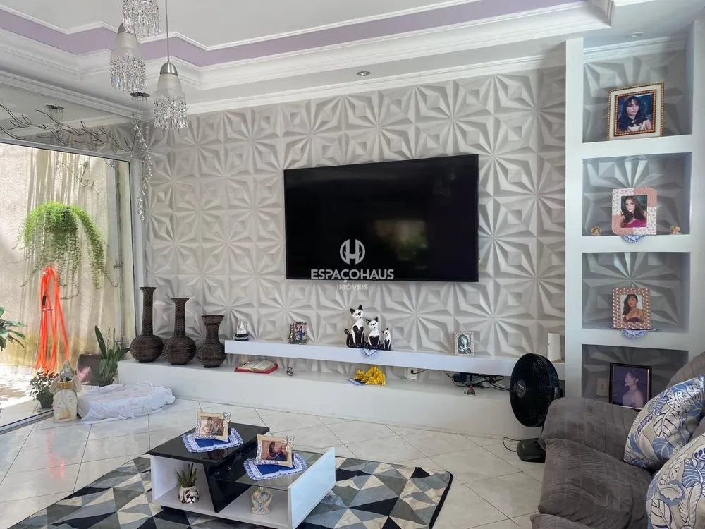 Casa, 3 quartos, 206 m² - Foto 4