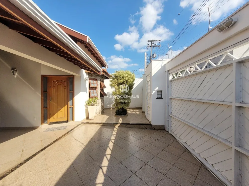 Casa, 3 quartos, 166 m² - Foto 1