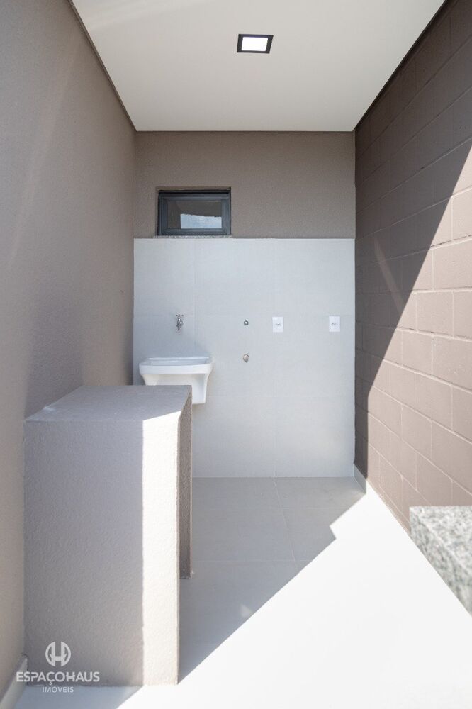 Casa à venda com 2 quartos, 80m² - Foto 10