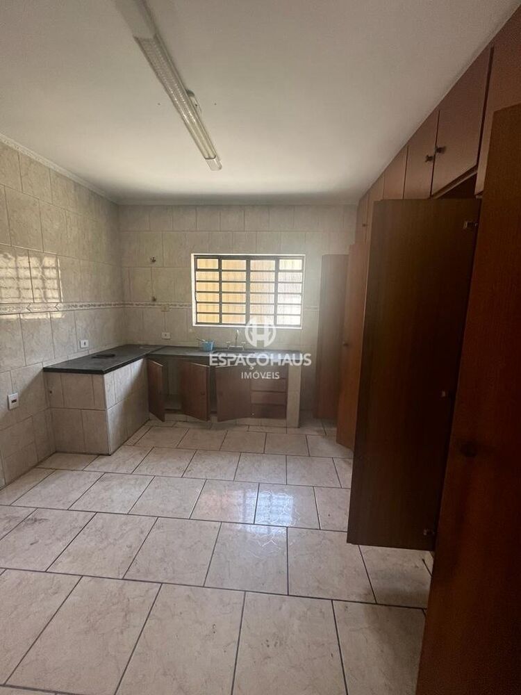 Casa à venda com 4 quartos, 206m² - Foto 6