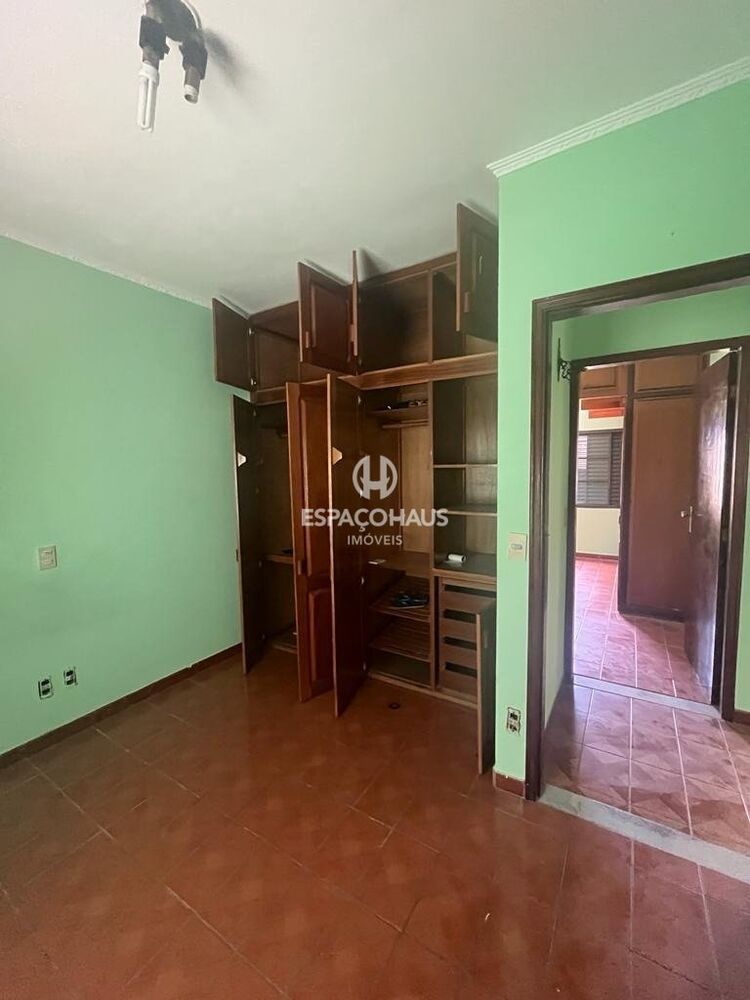 Casa à venda com 4 quartos, 206m² - Foto 9