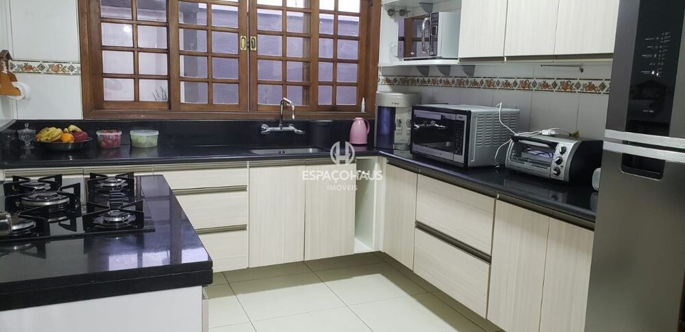 Casa, 5 quartos, 258 m² - Foto 4