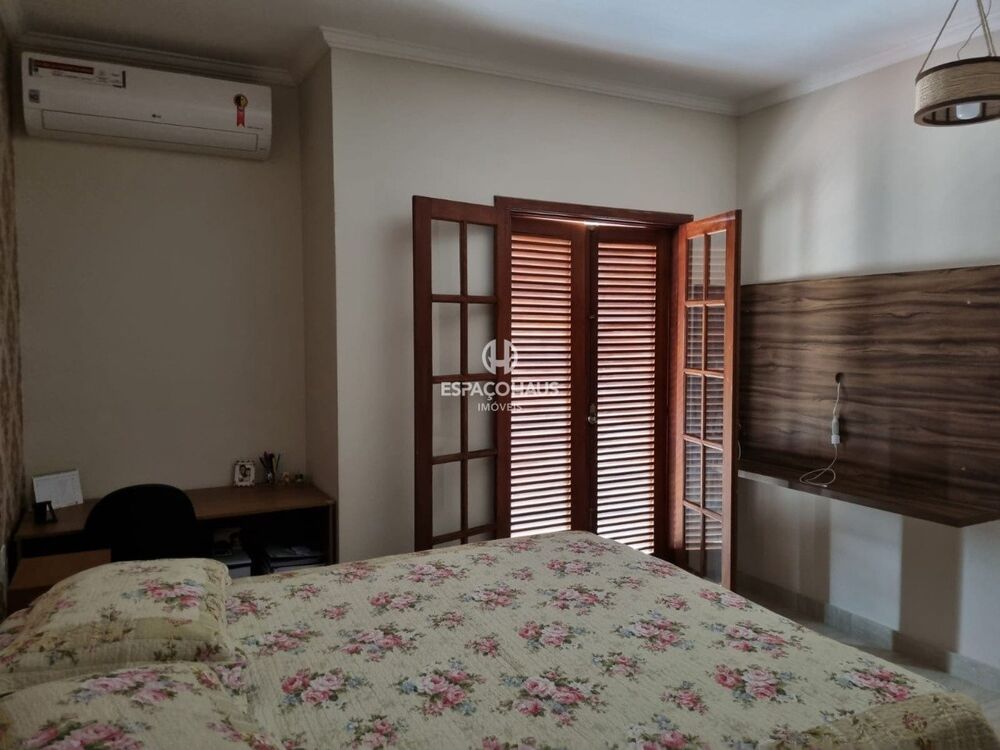 Casa, 5 quartos, 258 m² - Foto 17