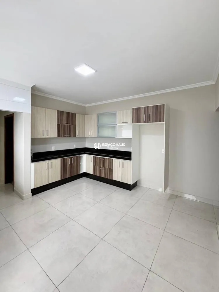Casa, 3 quartos, 127 m² - Foto 1