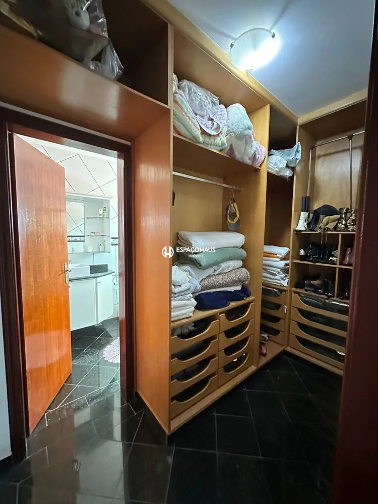 Casa, 4 quartos, 337 m² - Foto 10