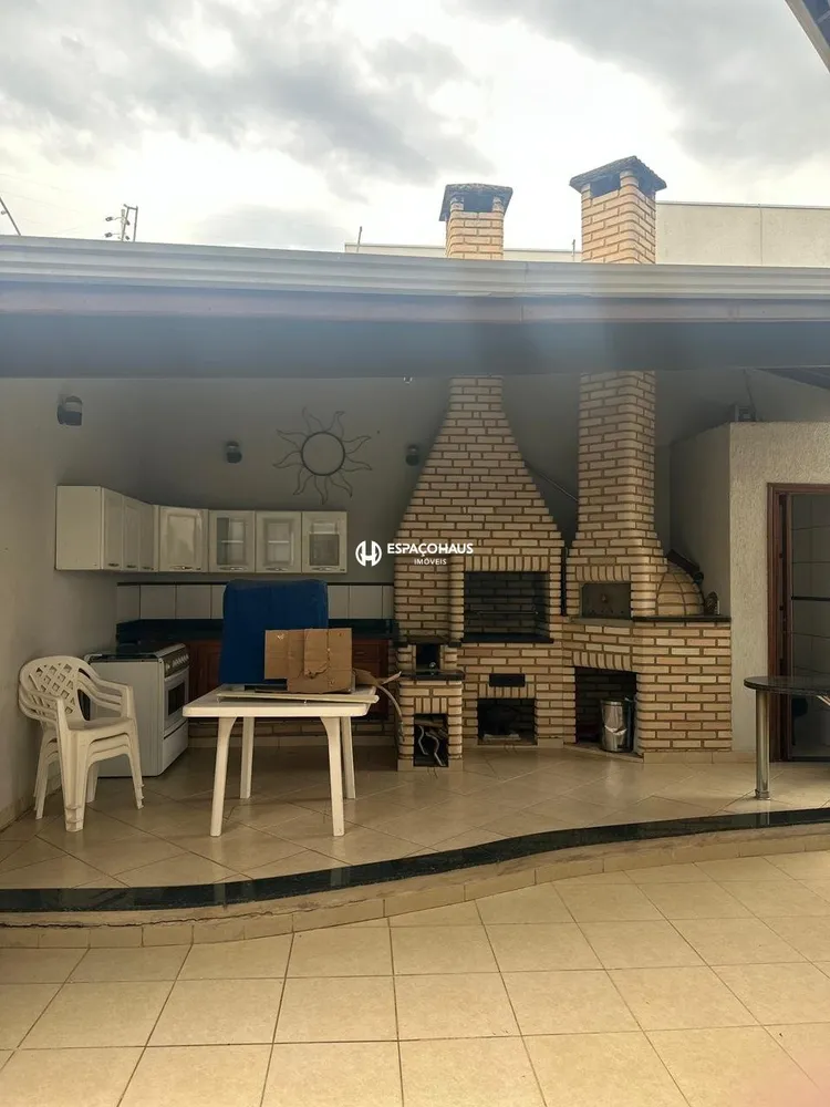 Casa, 4 quartos, 337 m² - Foto 3