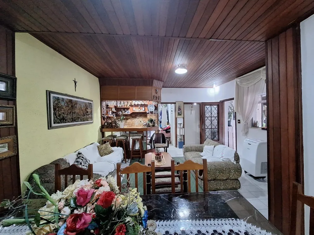 Casa, 3 quartos, 224 m² - Foto 2