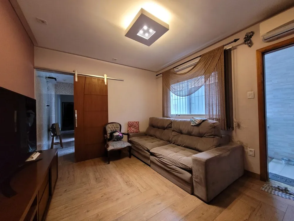 Casa, 3 quartos, 80 m² - Foto 1