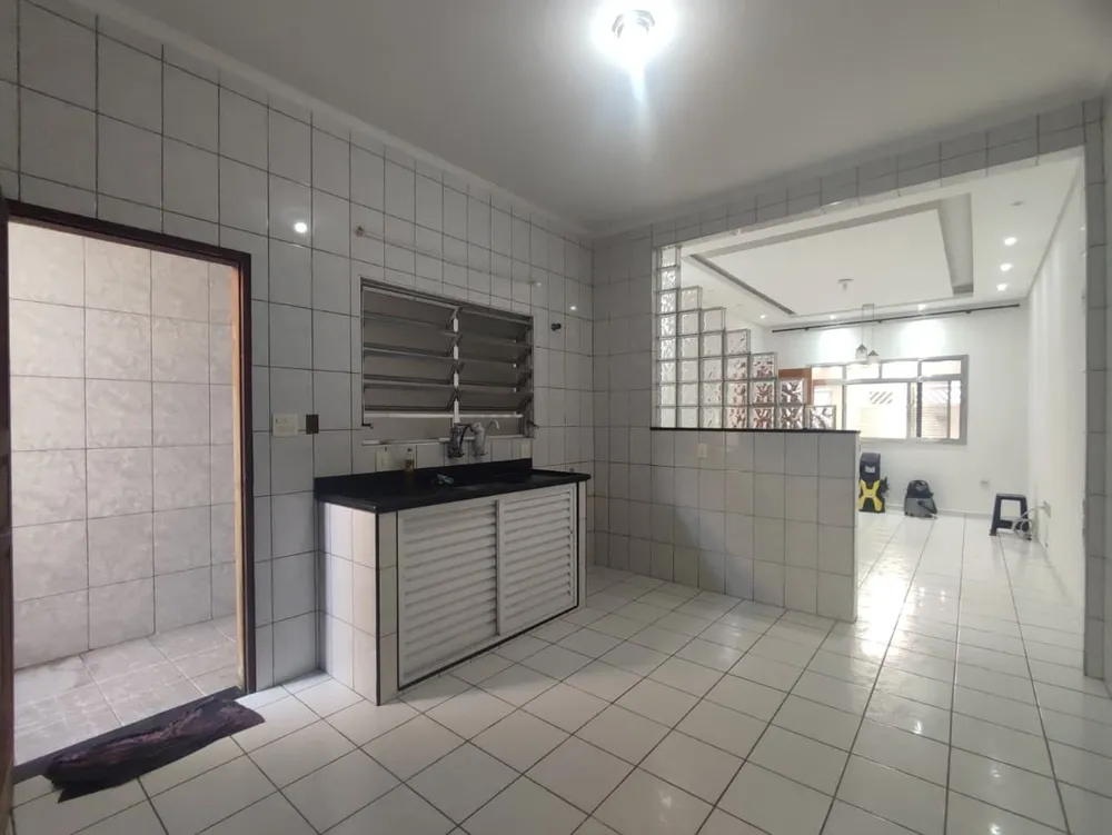 Casa, 2 quartos, 150 m² - Foto 1