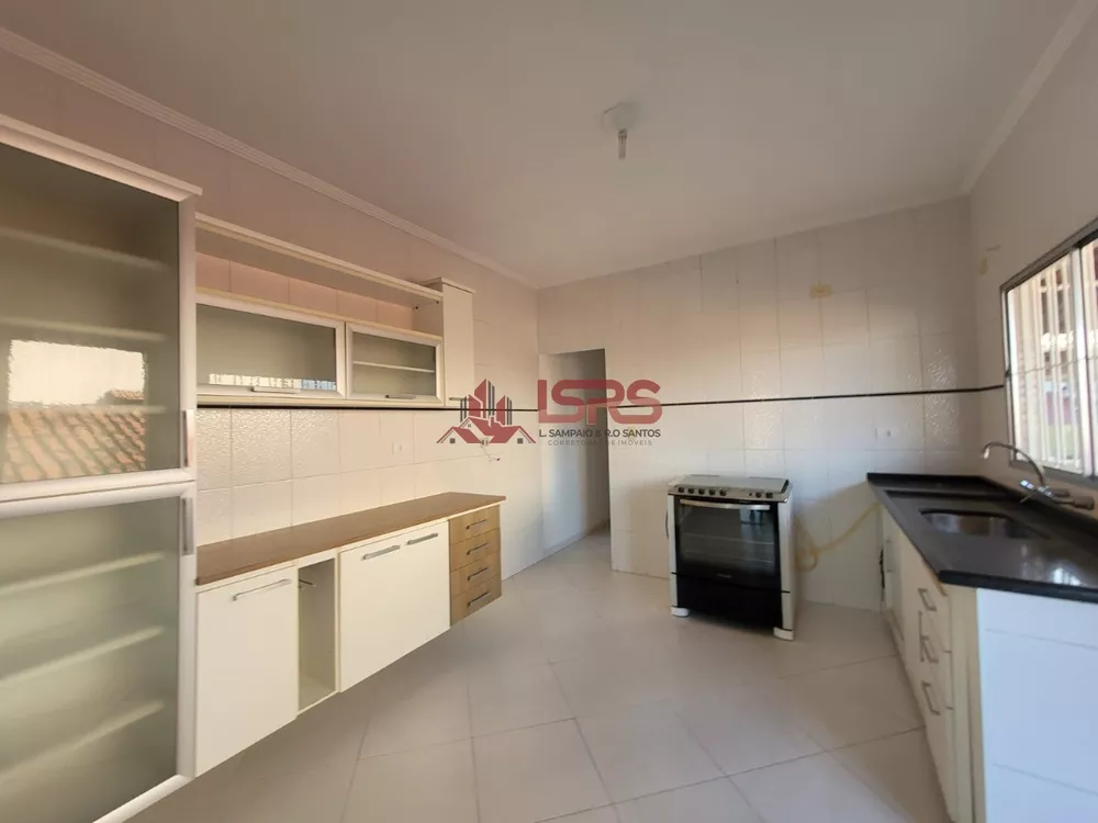 Casa à venda com 3 quartos, 113m² - Foto 1