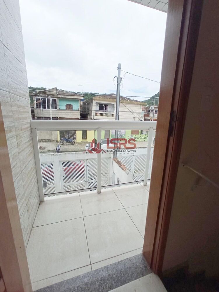 Casa à venda com 2 quartos, 70m² - Foto 3