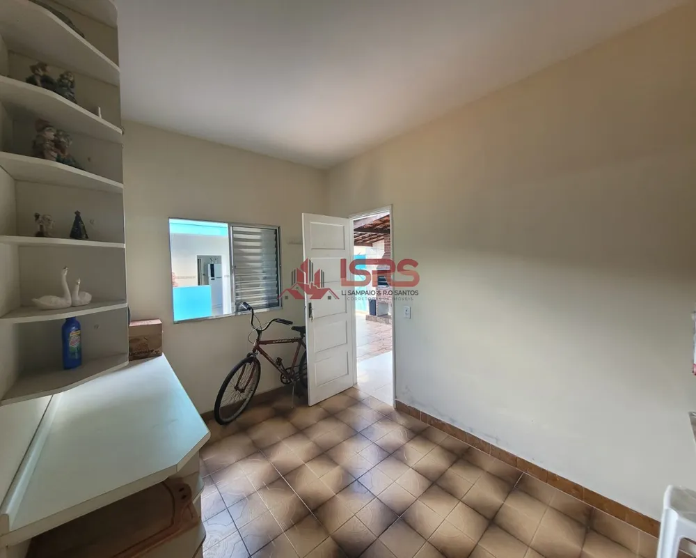 Casa, 4 quartos, 225 m² - Foto 1