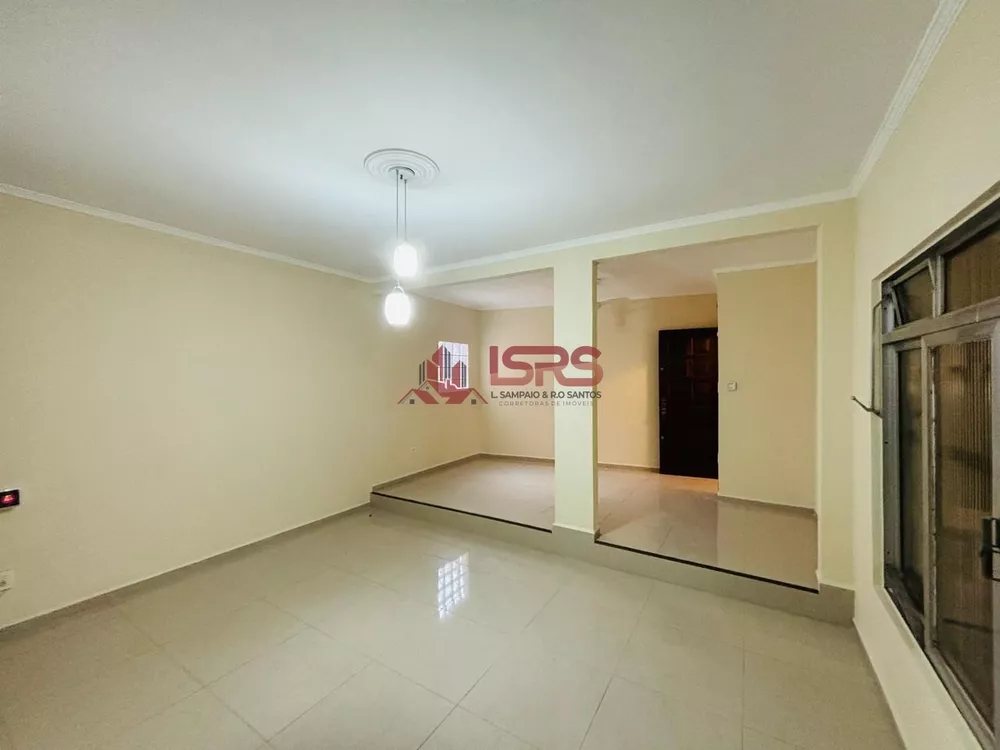 Casa à venda com 3 quartos, 128m² - Foto 2