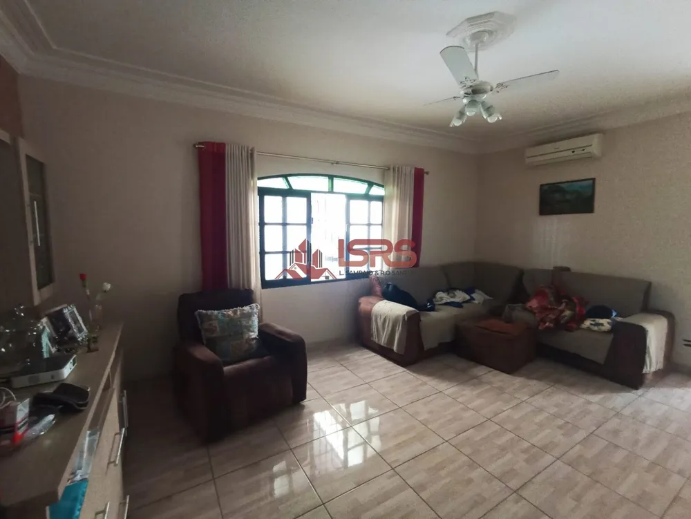 Casa, 3 quartos, 180 m² - Foto 1