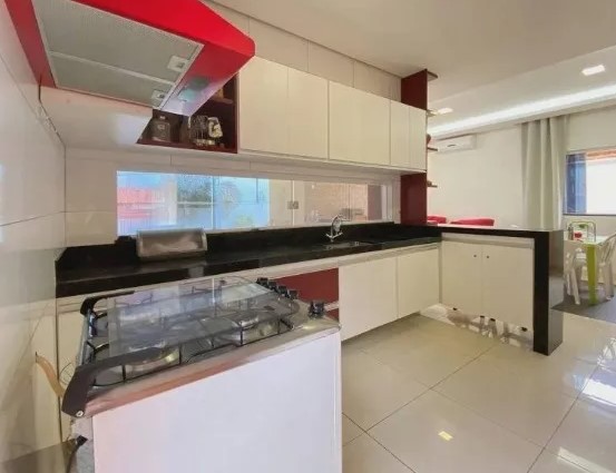 Casa à venda com 3 quartos, 152m² - Foto 2