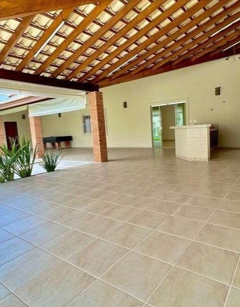 Casa à venda com 4 quartos, 272m² - Foto 4