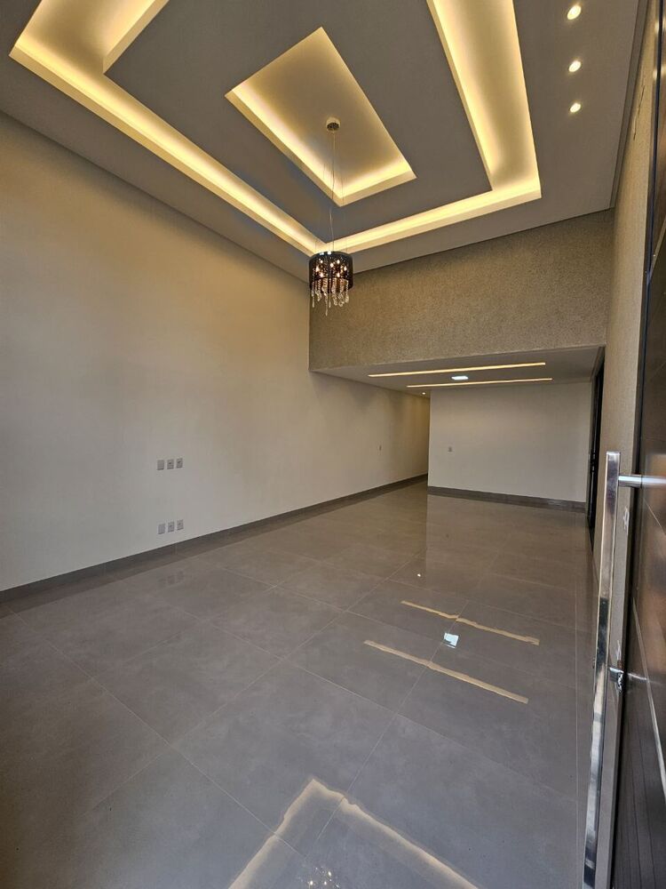 Casa, 3 quartos, 202 m² - Foto 1