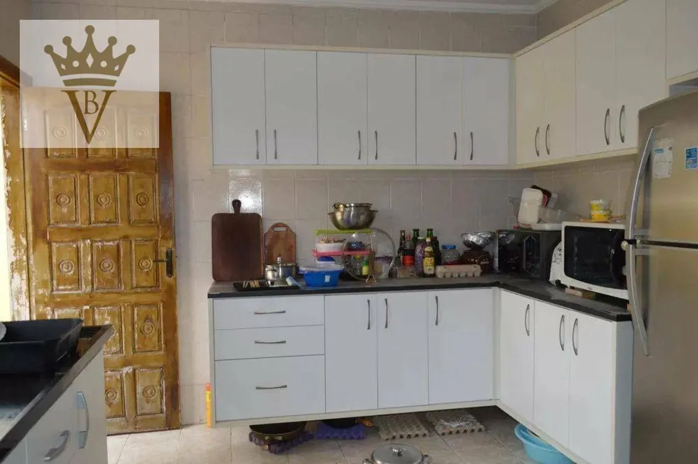 Casa, 3 quartos, 211 m² - Foto 2