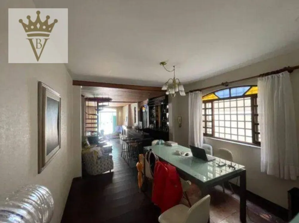 Casa, 3 quartos, 200 m² - Foto 1