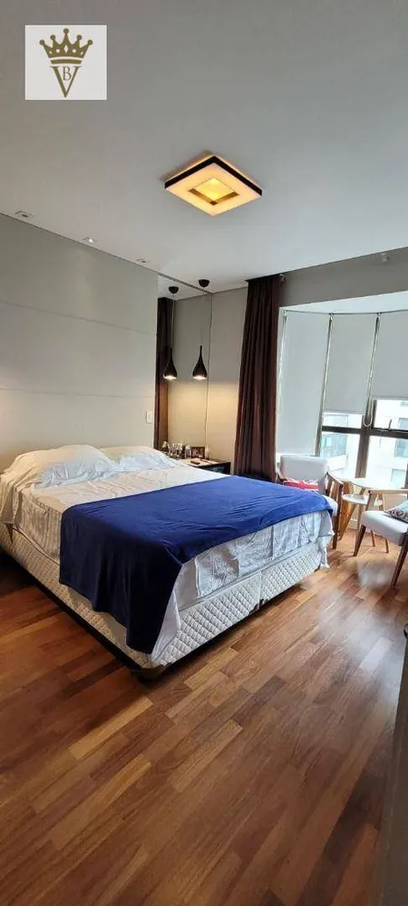 Apartamento, 3 quartos, 228 m² - Foto 2