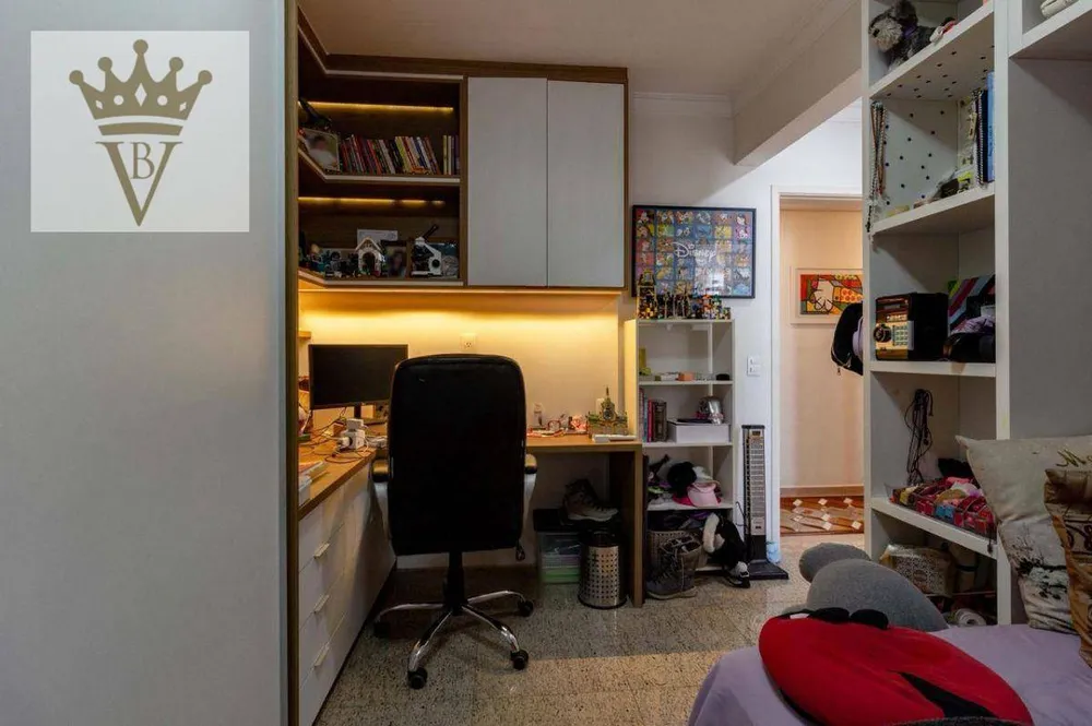 Apartamento, 3 quartos, 223 m² - Foto 2