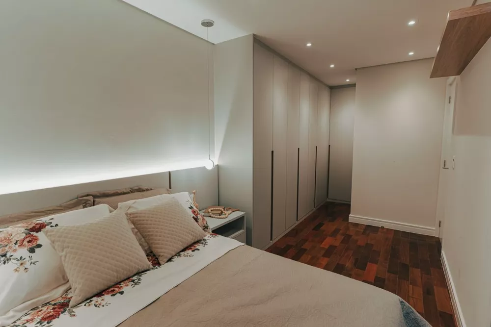 Apartamento à venda com 3 quartos, 131m² - Foto 2