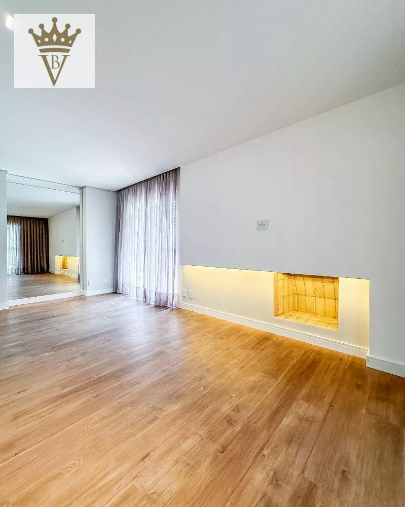 Apartamento à venda com 4 quartos, 200m² - Foto 4