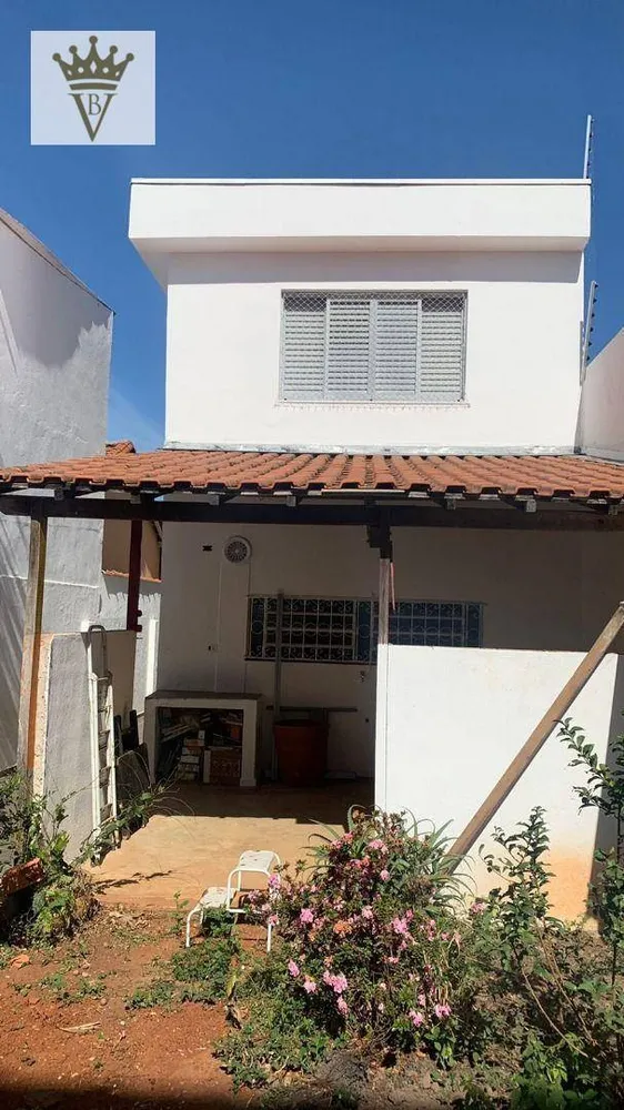 Casa, 3 quartos, 198 m² - Foto 2