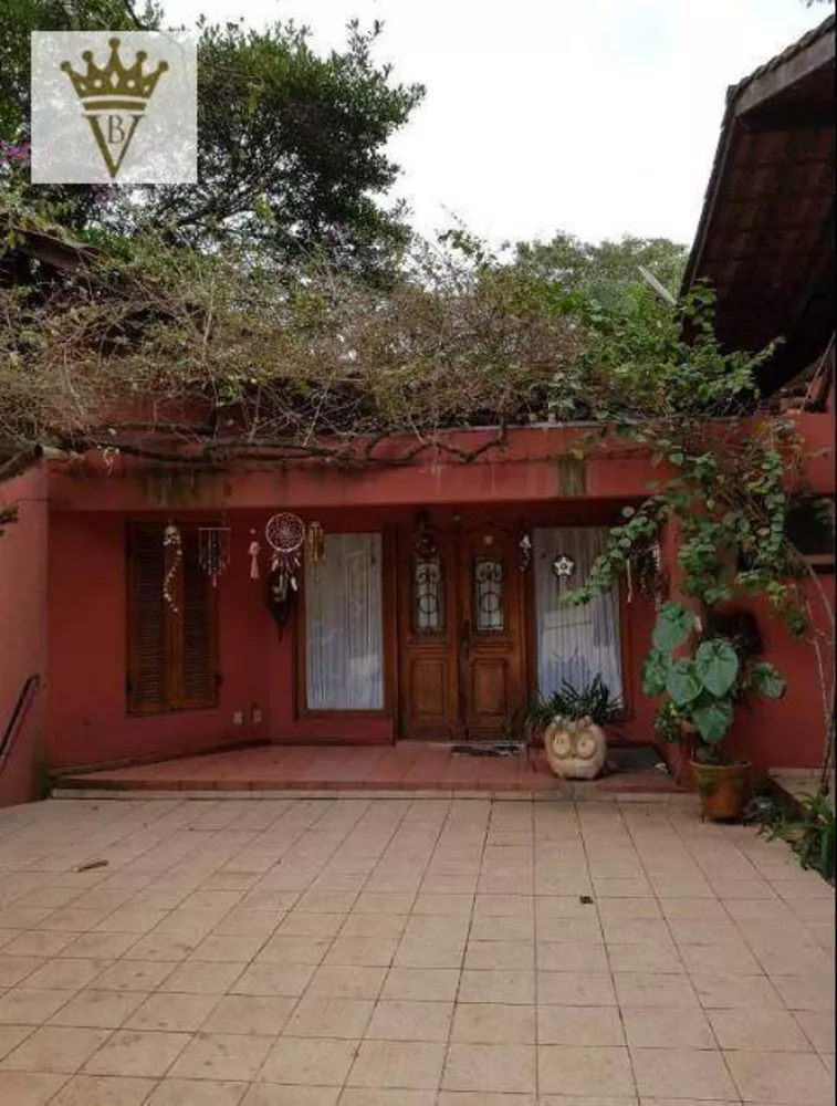 Casa de Condomínio à venda com 3 quartos, 300m² - Foto 2