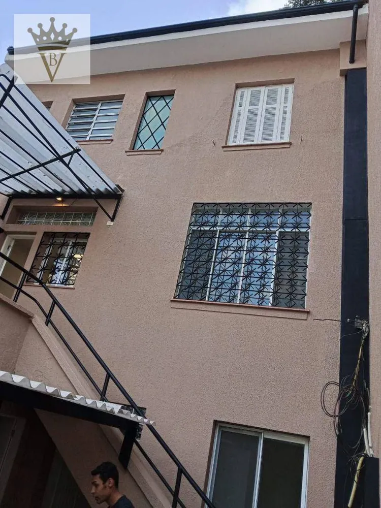 Casa, 5 quartos, 245 m² - Foto 1
