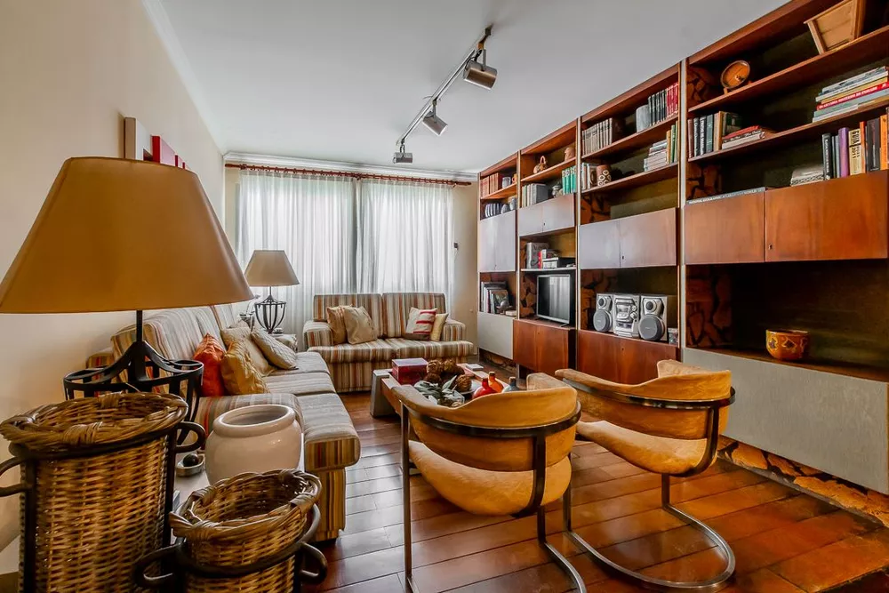 Apartamento à venda com 3 quartos, 150m² - Foto 4