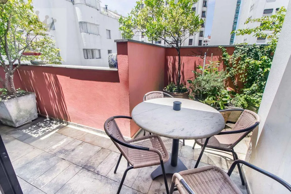 Apartamento, 3 quartos, 230 m² - Foto 2