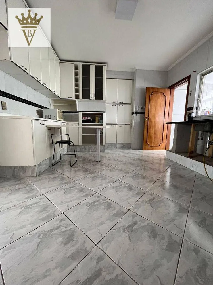 Apartamento, 3 quartos, 200 m² - Foto 1