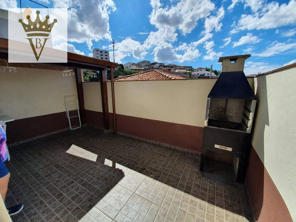 Casa, 3 quartos, 239 m² - Foto 2