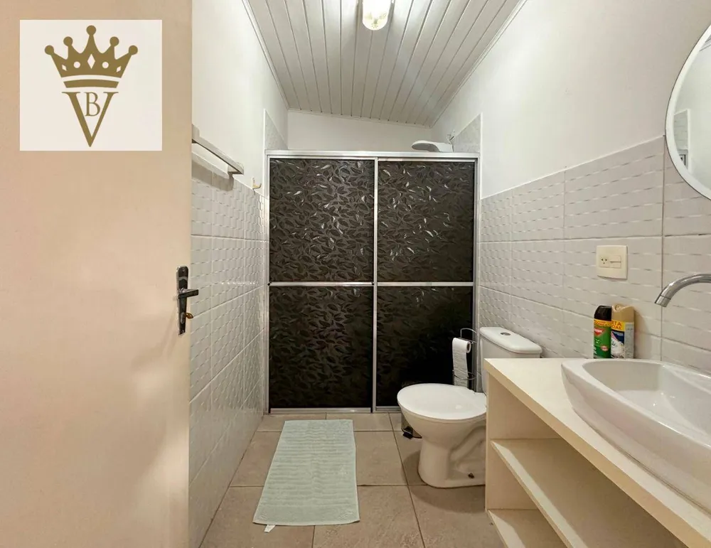 Casa, 3 quartos, 220 m² - Foto 1
