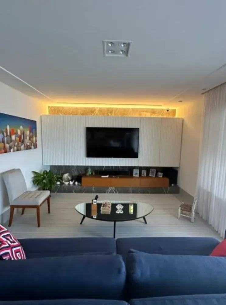 Apartamento, 3 quartos, 211 m² - Foto 1
