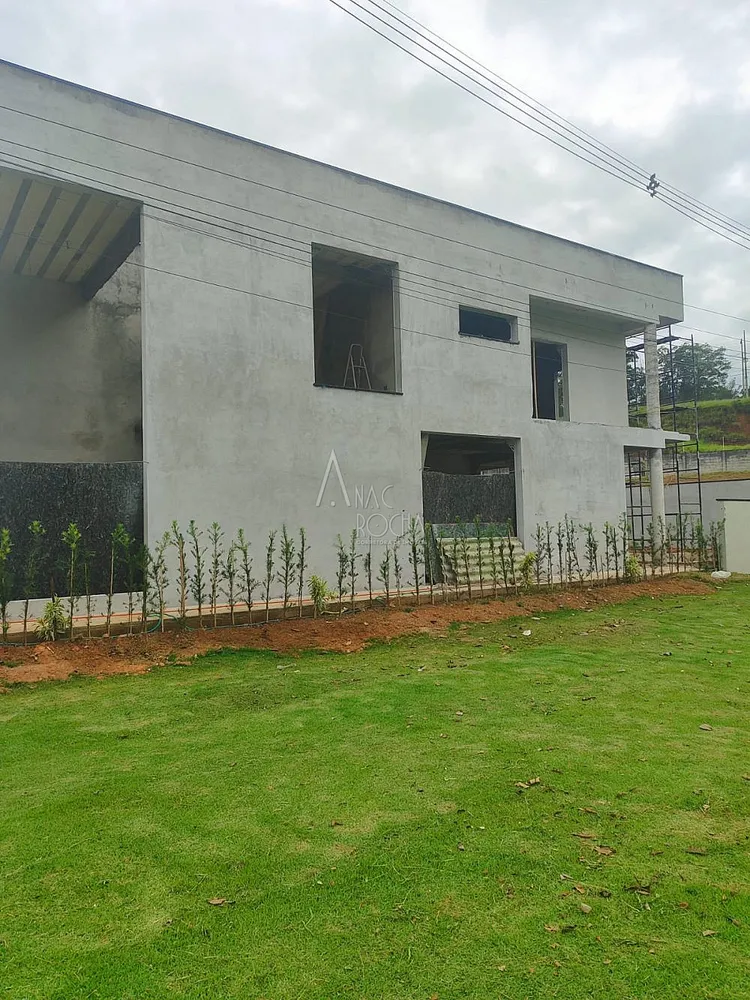 Casa, 4 quartos, 328 m² - Foto 2