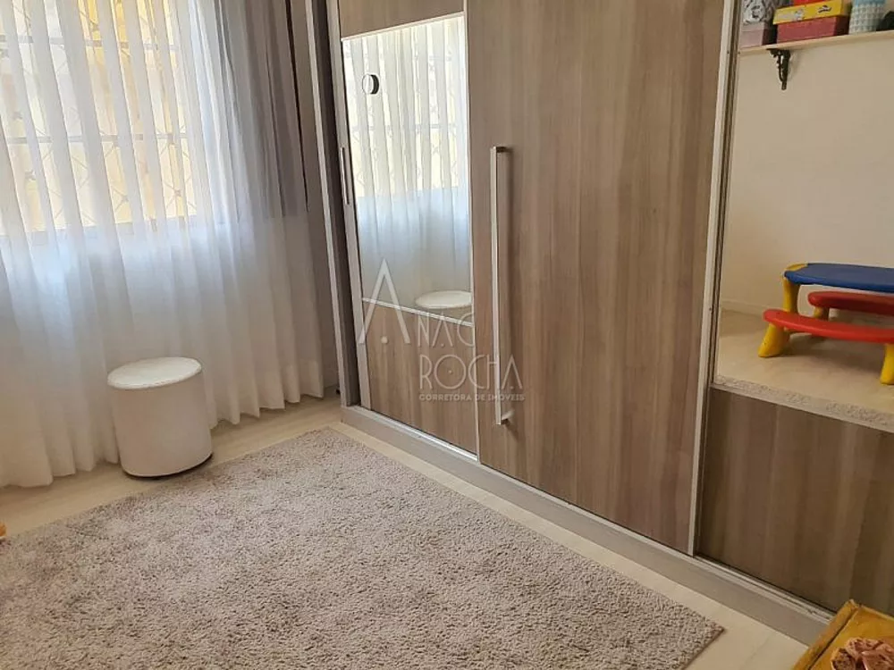 Casa, 3 quartos, 250 m² - Foto 1