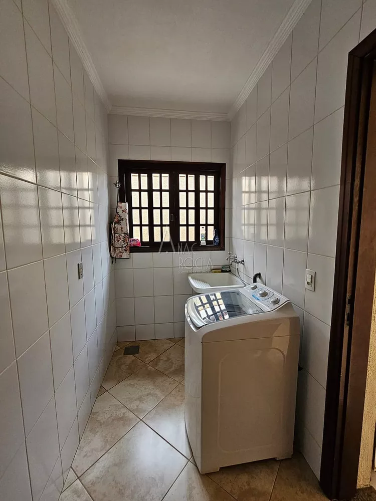 Casa, 3 quartos, 255 m² - Foto 1