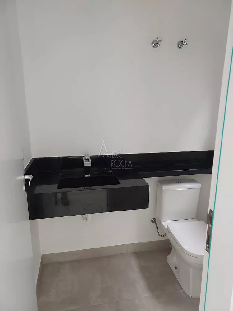 Casa, 4 quartos, 334 m² - Foto 1