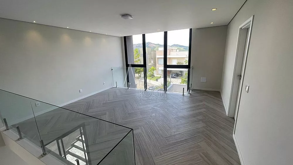 Casa, 3 quartos, 281 m² - Foto 2