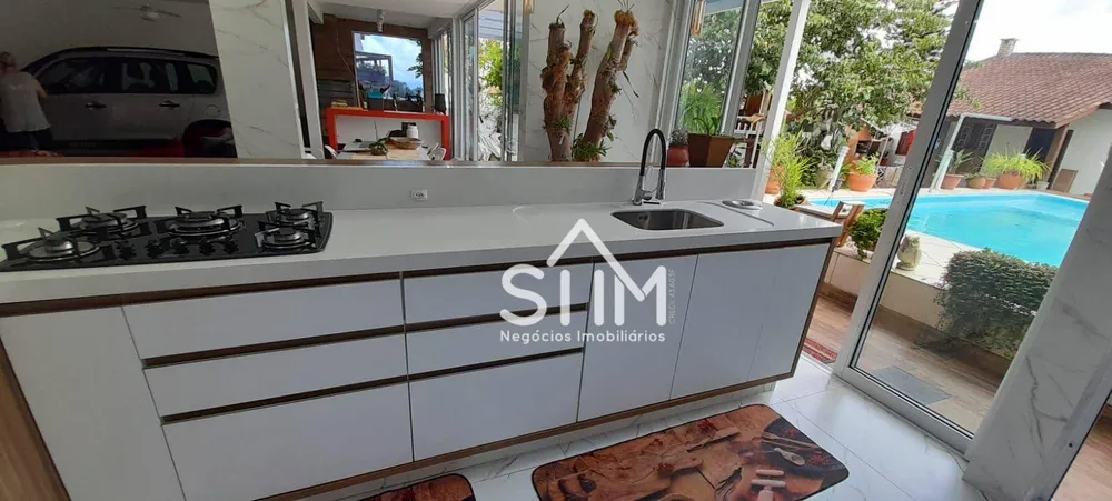 Casa, 4 quartos, 320 m² - Foto 4