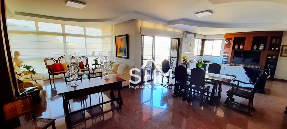 Apartamento, 3 quartos, 226 m² - Foto 1