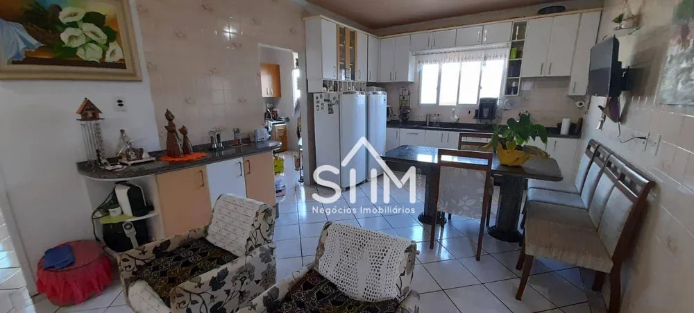Casa, 3 quartos, 268 m² - Foto 4