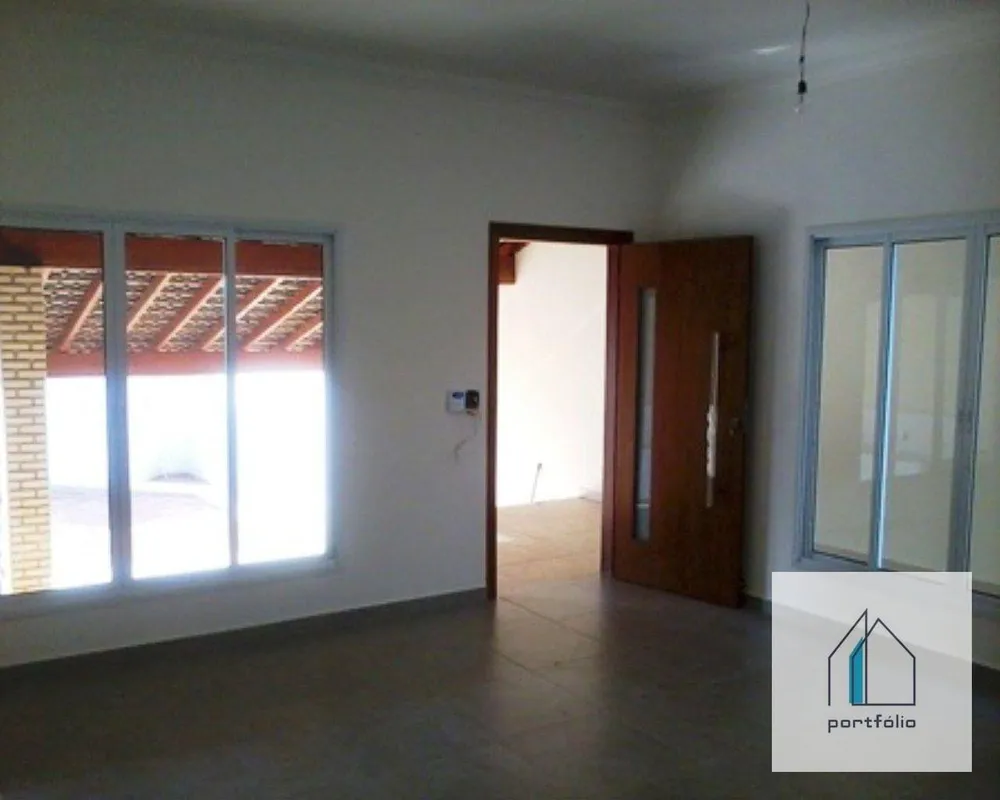 Casa, 3 quartos, 304 m² - Foto 1