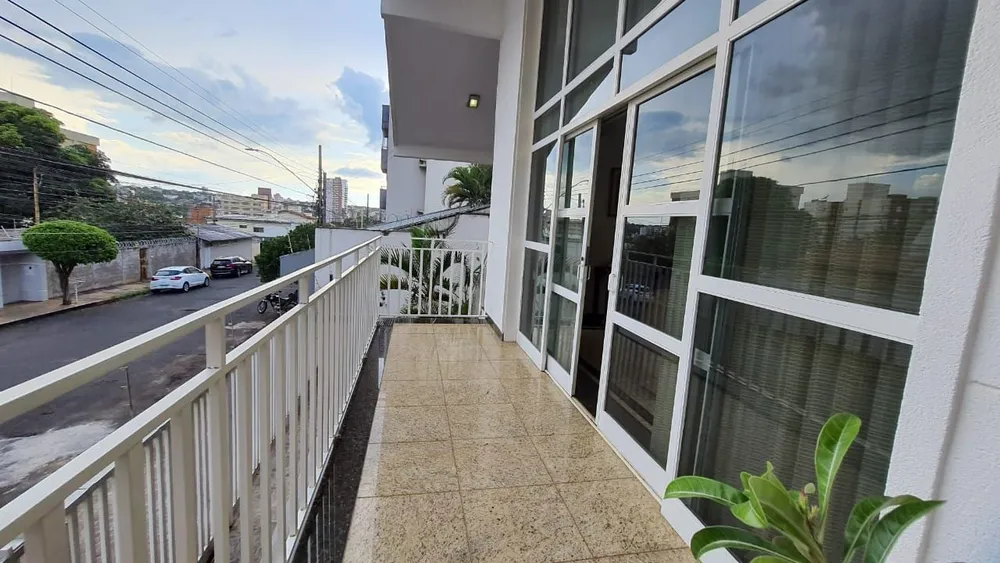 Casa, 3 quartos, 360 m² - Foto 3