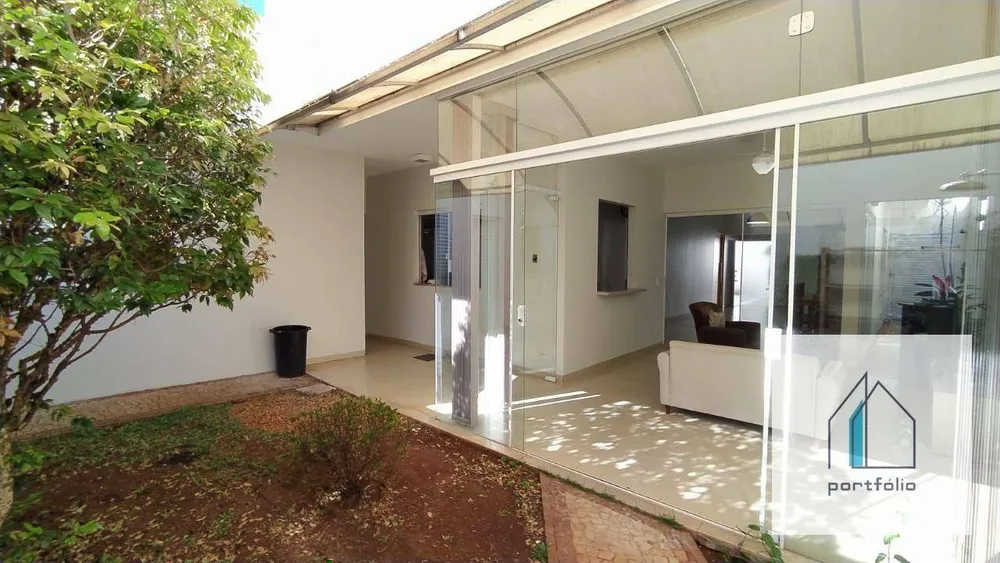 Casa, 4 quartos, 200 m² - Foto 1